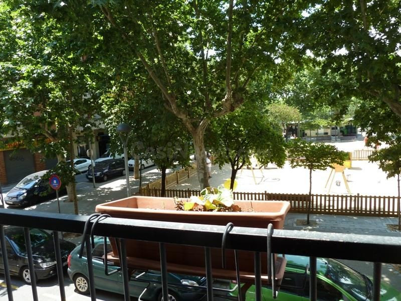 Se vende Piso OKUPADO en Plaza Jaume I 7 Granollers (Barcelo - foto 2