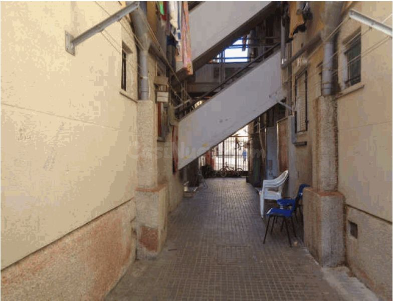 Se vende Piso OKUPADO en Avenida Maresme 159 de Badalona, Ba - foto 3