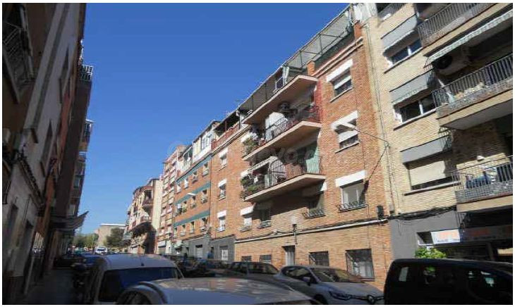 Se vende Piso OKUPADO en Calle Rossello 36 Sant Boi de Llobregat, (Barcelona).