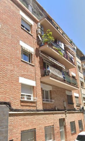 Se vende Piso OKUPADO en Calle Rossello 36 Sant Boi de Llobr - foto 2