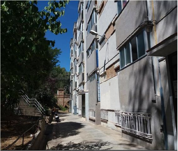 Se vende Piso OKUPADO en Calle Agudes 130 Barcelona, (Barcelona).