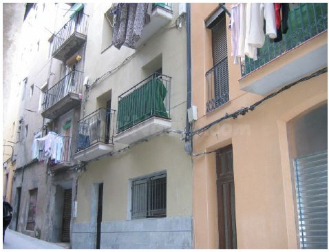 Se vende Piso OKUPADO en Calle Galceran Andreu 5 Manresa, (B - foto 2