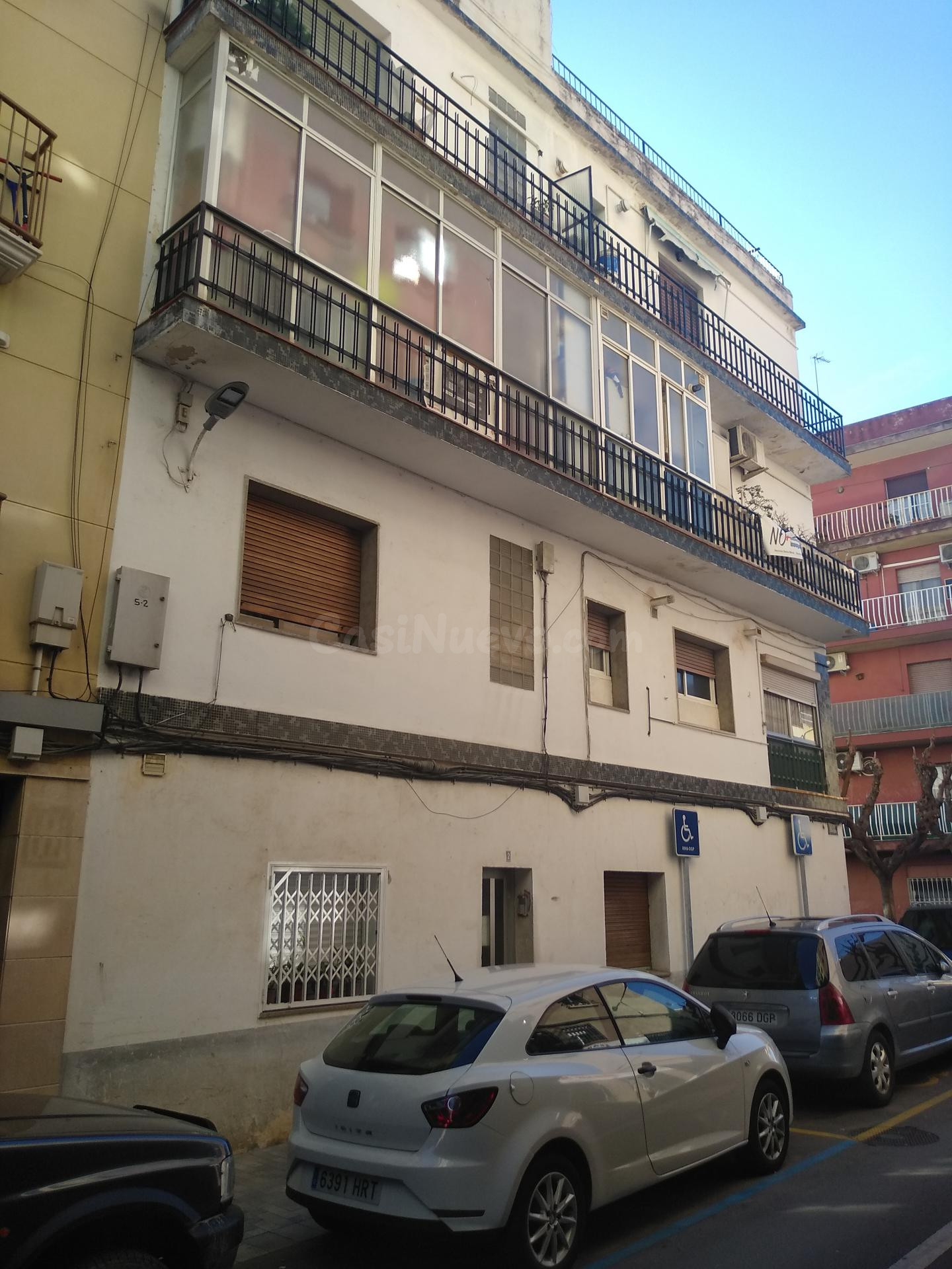 Se vende Piso OKUPADO en Avenida Lleida 2 Premià de Dalt, (Barcelona).