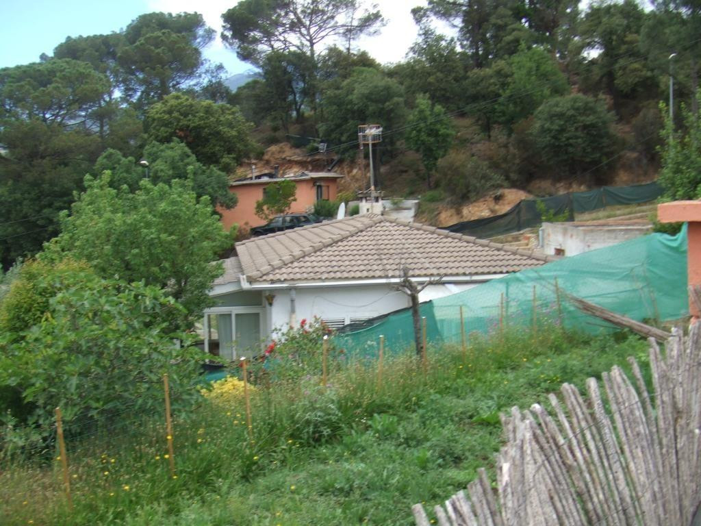Se vende Casa OKUPADA en Urbanización Boscos Montnegre 9 San - foto 4