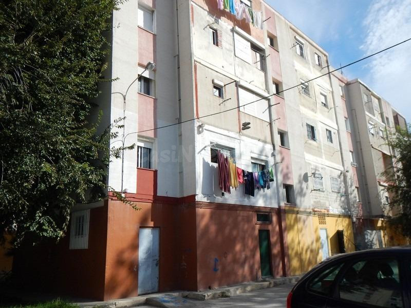 Se vende Piso OKUPADO en Calle Virgen De La Luz 3 Línea de la Concepción, (La) (Cádiz).