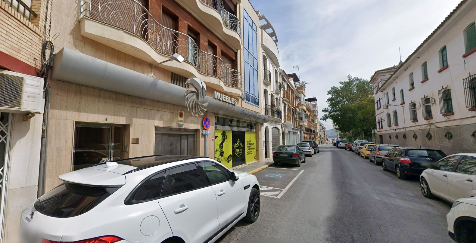 Se vende Piso OKUPADO en Calle Miguel Romero 9 Puente Genil, - foto 2