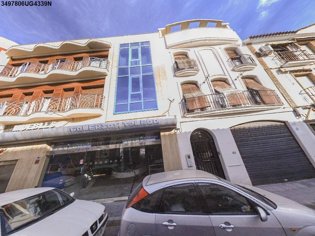 Se vende Piso OKUPADO en Calle Miguel Romero 9 Puente Genil, - foto 4