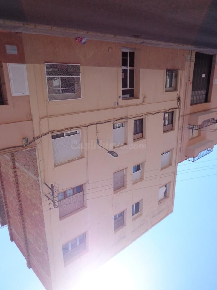 Se vende Piso ALQUILADO en Calle SUNYER 90 Alcanar, (Tarragona).