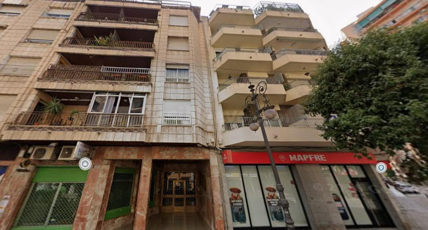 Se vende Piso ALQUILADO en Calle Obispo Rocamora 24 Orihuela