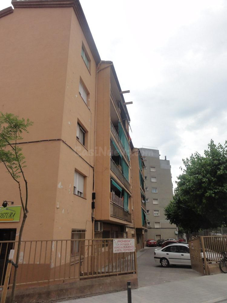 Se vende Piso ALQUILADO en Calle Gaieta Vinzia 81 Mollet del Vallès, (Barcelona).