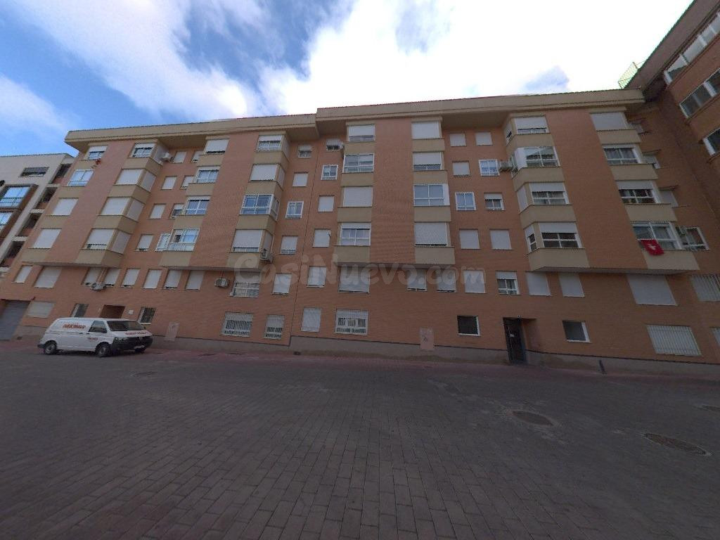 Se vende Piso ALQUILADO en Plaza Miguel Angel Blanco 9 Albac