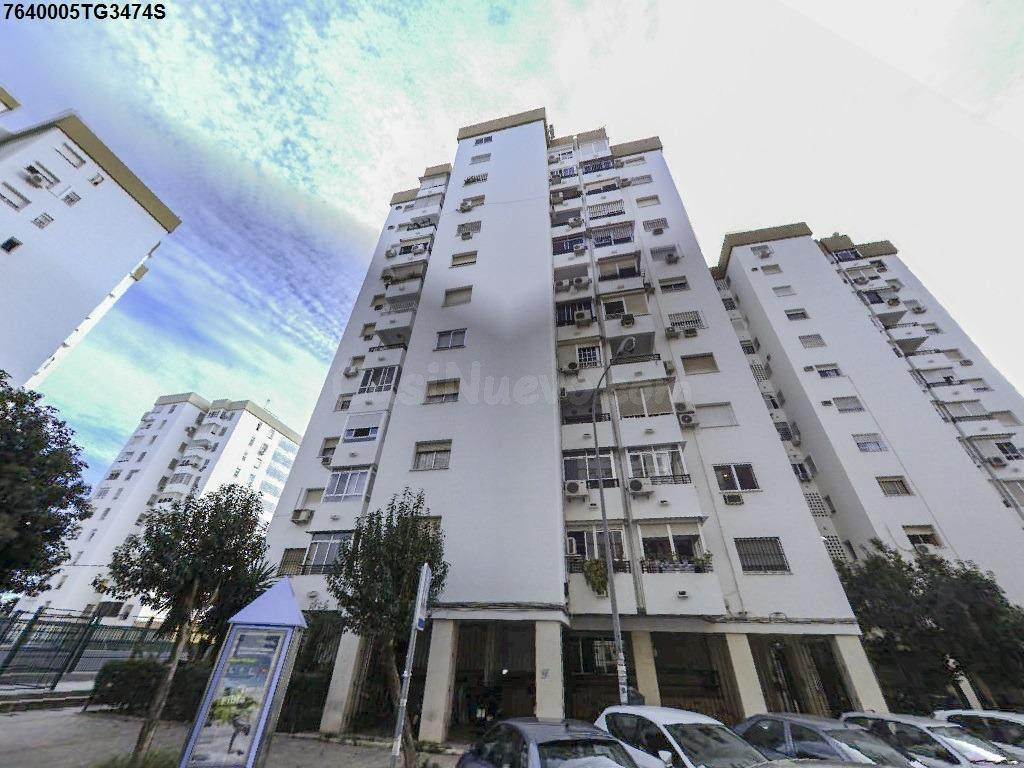 Se vende Piso ALQUILADO en barrio Atlantico 4 Sevilla, (Sevilla).
