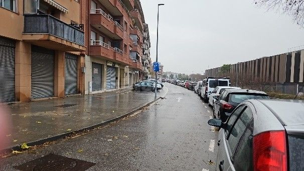 SE VENDE dúplex OKUPADO en Avenida Francesc Macià Olesa de M - foto 3