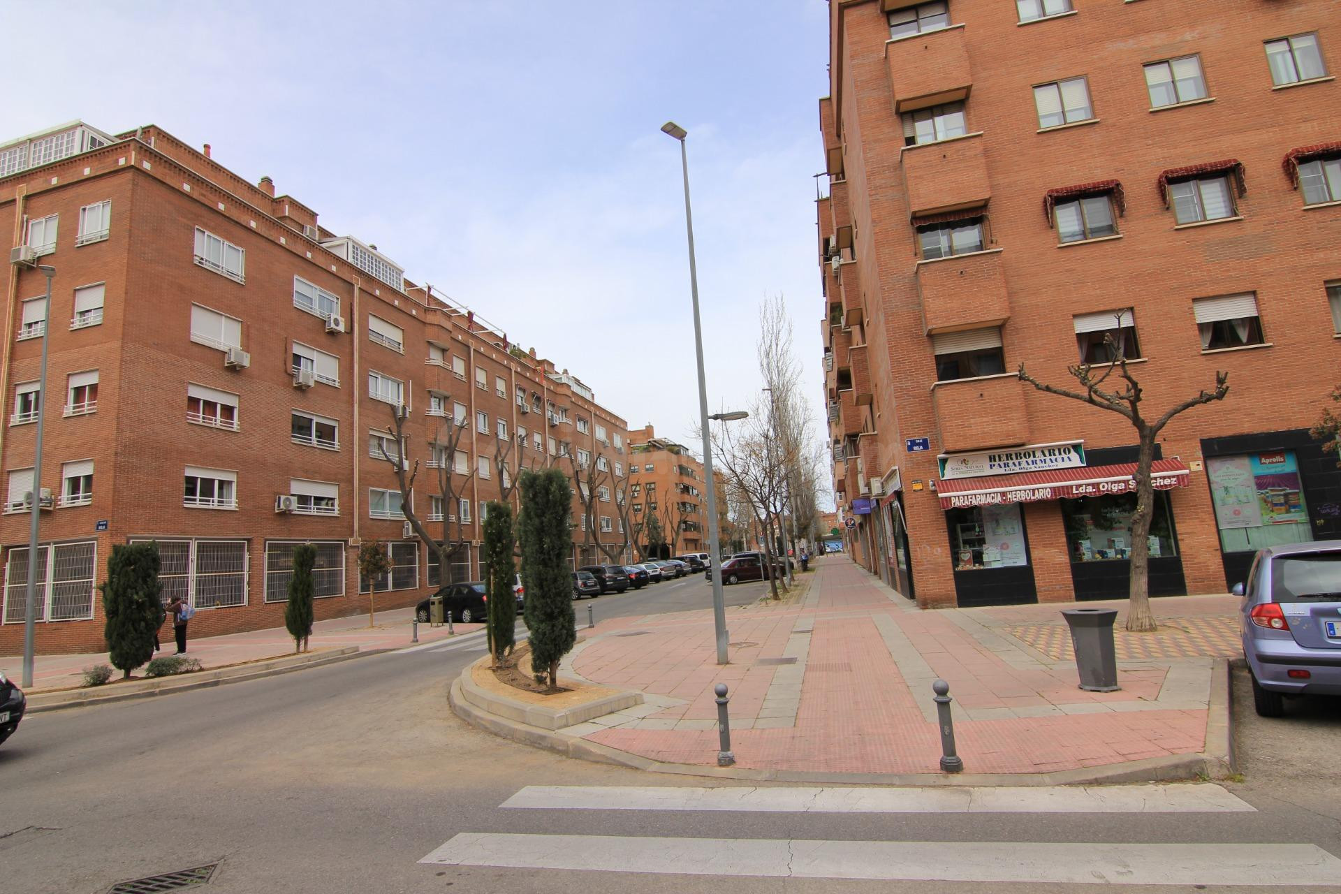 Vivienda en la ZONA DE JUNCAL - foto 2