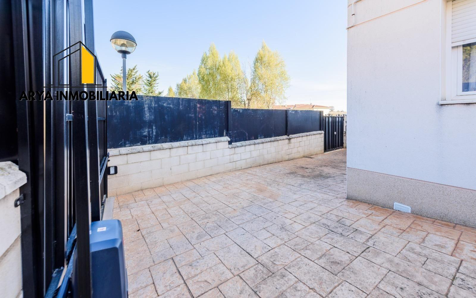 ¡Oportunidad en Horche (Guadalajara)! Casa unifamiliar de 4  - foto 3
