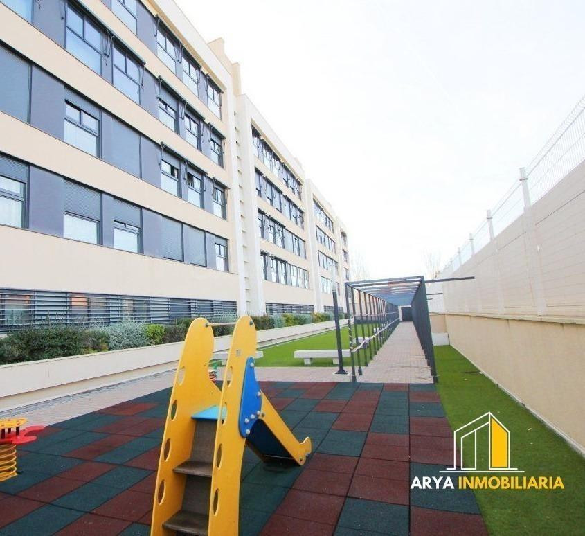 VIVIENDA EN SOTO DEL HENARES CON 2 PLAZAS DE GARAJE , TRASTE - foto 2