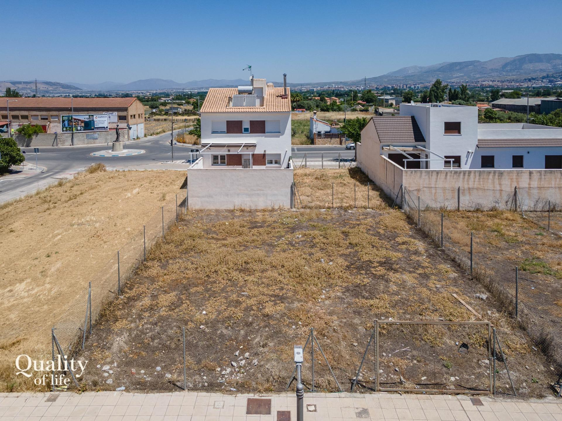 EXCELENTE SOLAR URBANO EN EL VIAL DE CHURRIANA DE LA VEGA –  - foto 3