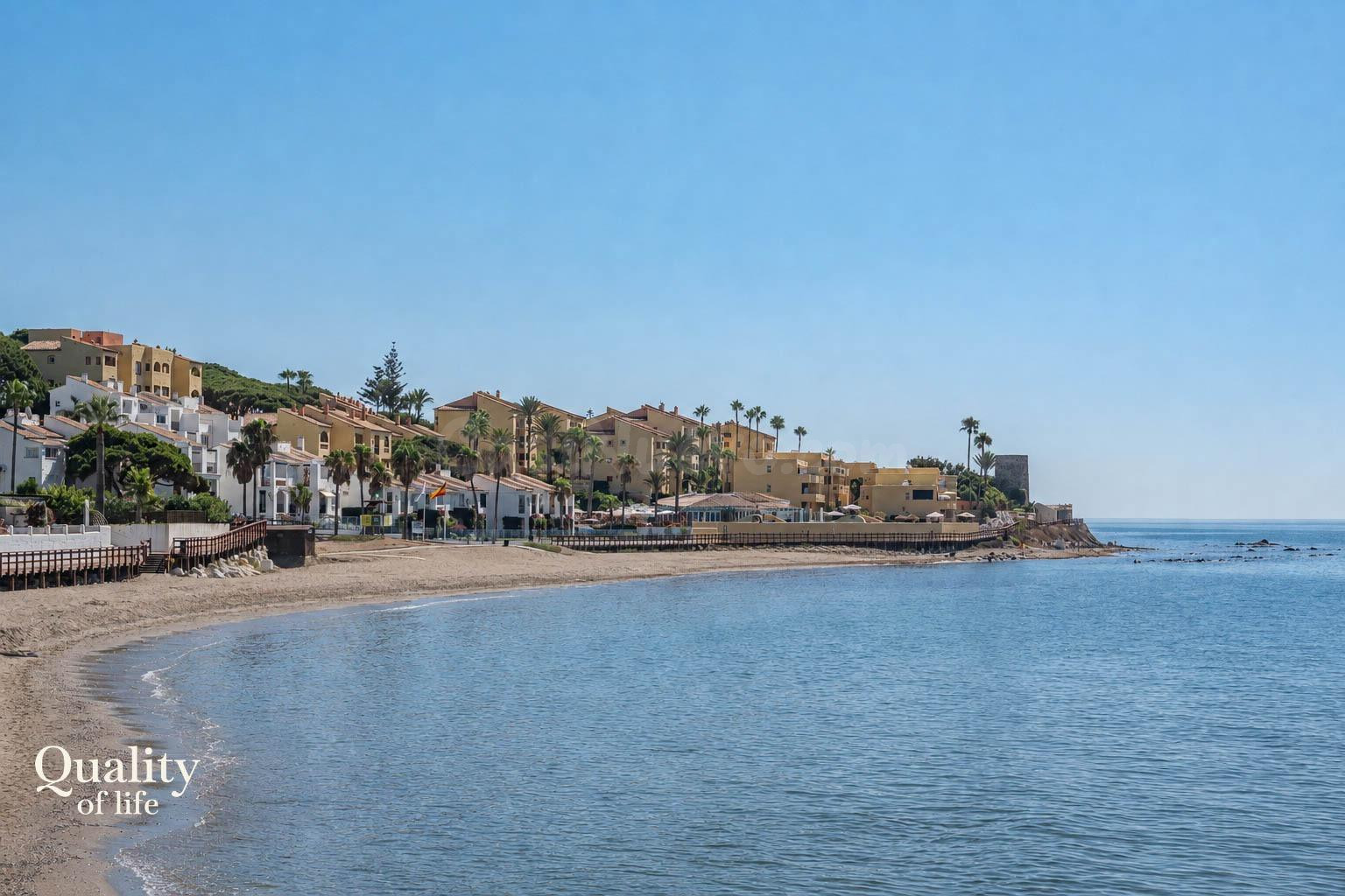PRIMERA LÍNEA DE PLAYA | ACCESO PRIVADO PARA SOLO 5 VIVIENDA - foto 4