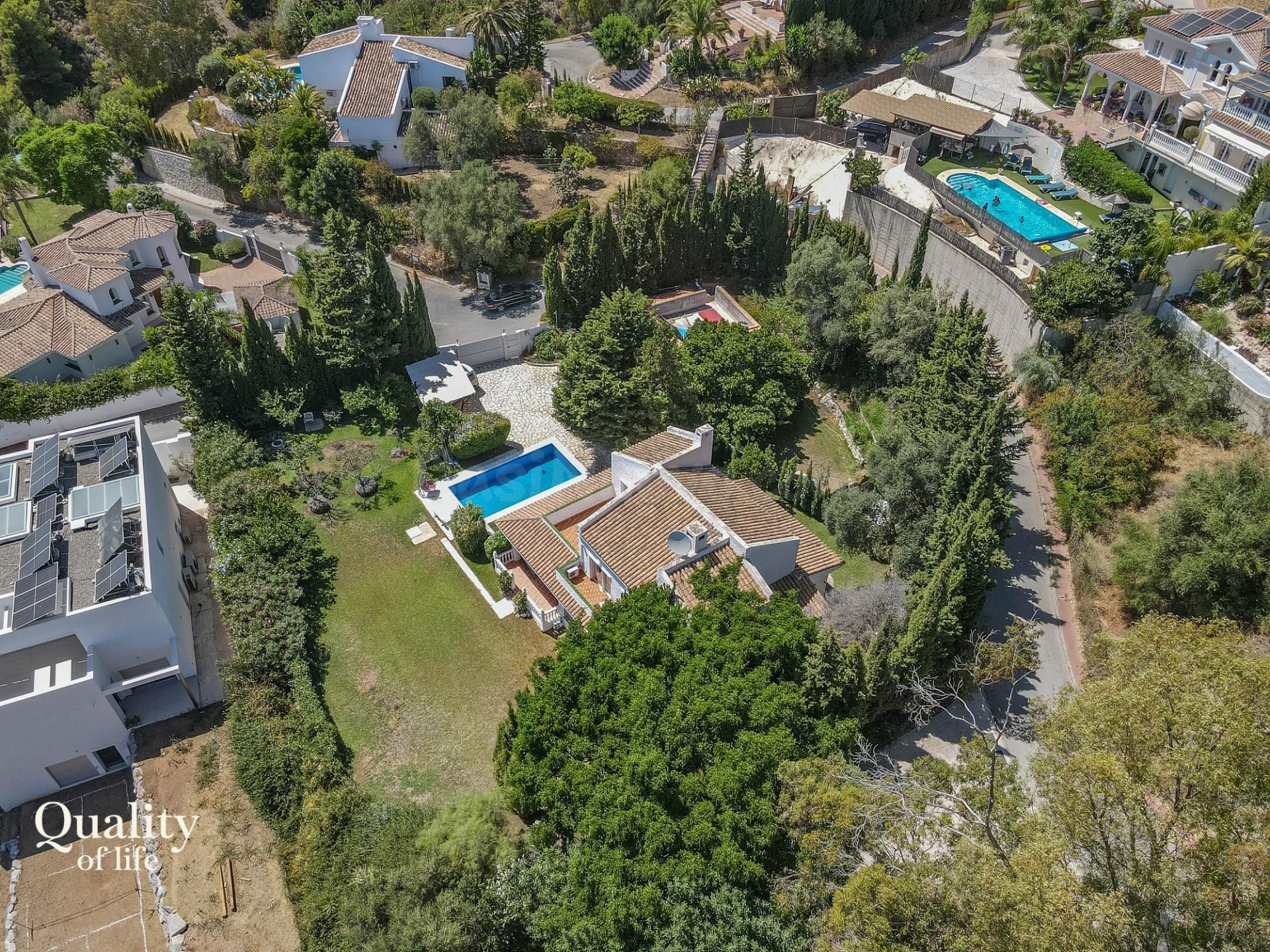 Villa independiente con vistas al mar y parcela de 1.500 m2  - foto 5