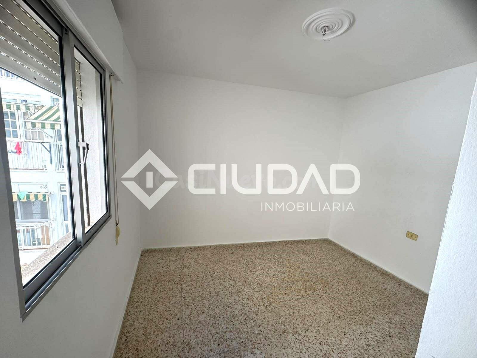 PISO EN CERRO FALÓN, CENTRO/PLAYA - foto 4