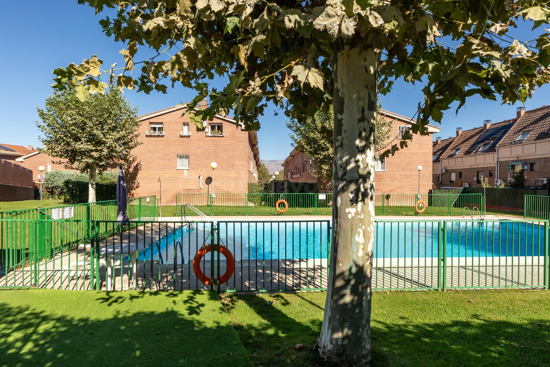 Adosado 5 habitaciones 245m² en venta - Fuente Santa