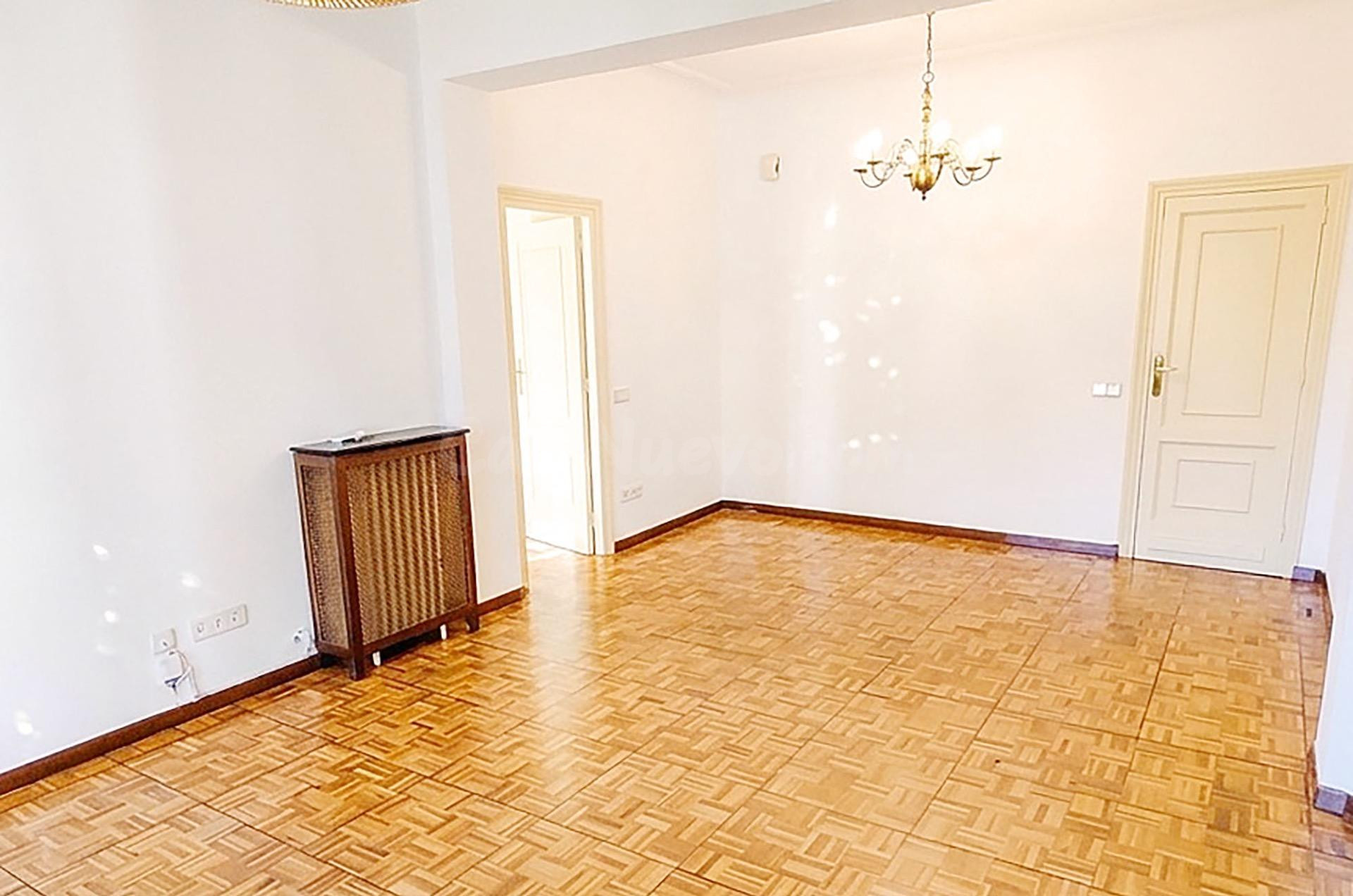 EXCELENTE PISO EXTERIOR EN VALLEHERMOSO, CHAMBERÍ (MADRID). - foto 3