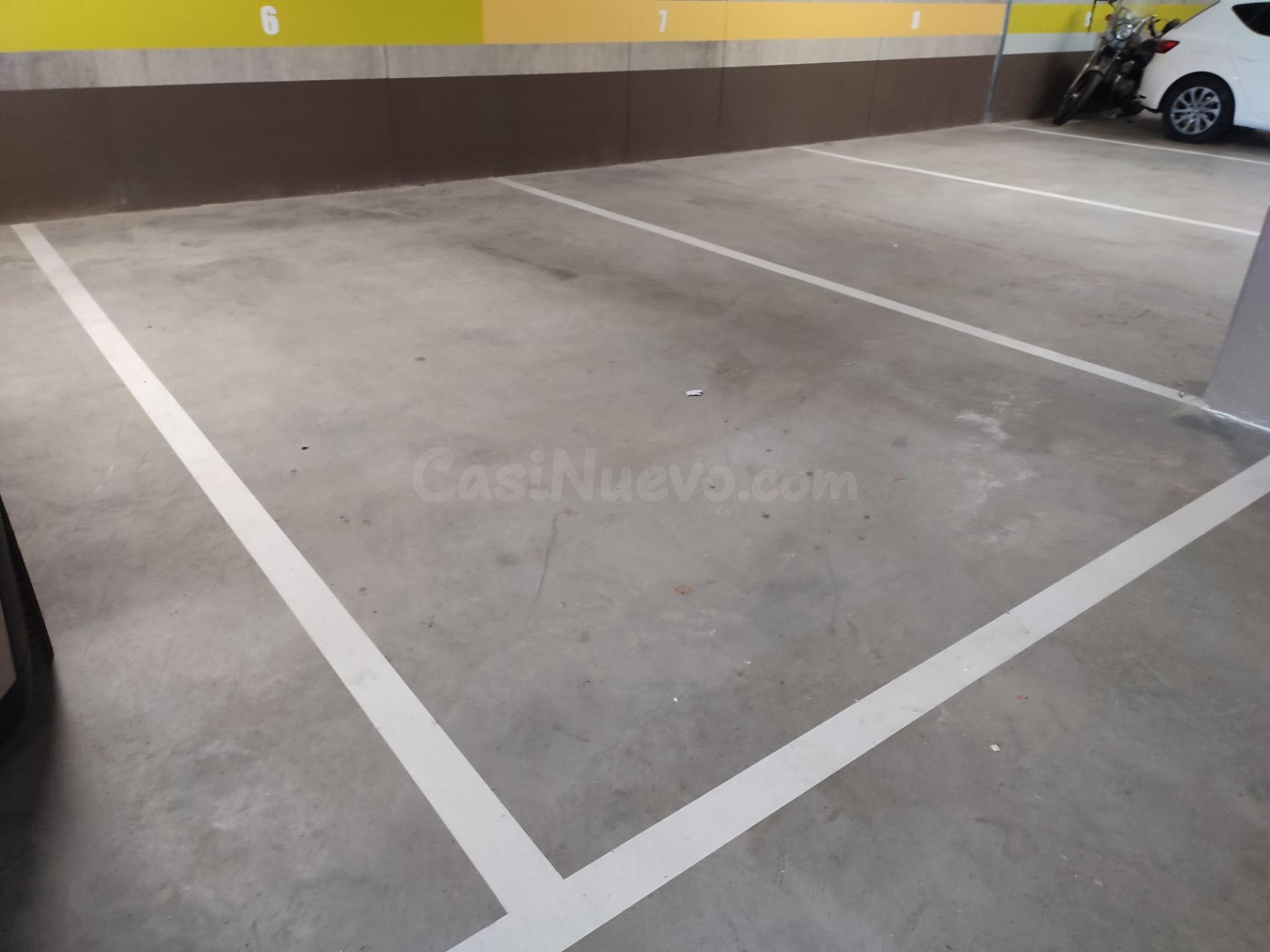 VENTA DE PLAZA DE GARAJE GRANDE EN EDIFICIO MONTERREY (CUART