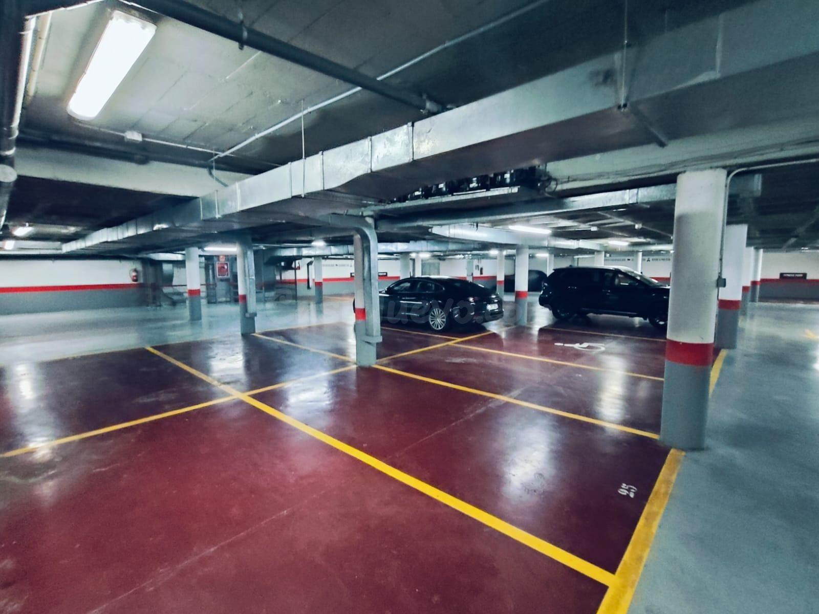 PLAZAS DE GARAJE EN ALQUILER