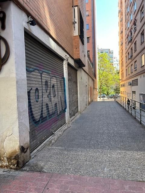Alquiler de local con salida de humos en zona céntrica y tra - foto 2