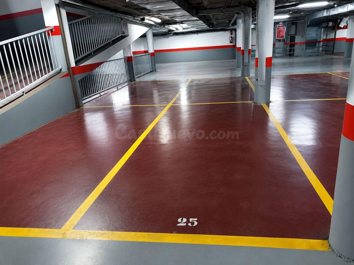 Venta de plaza de garaje en zona Actur, ubicación inmejorabl - foto 3