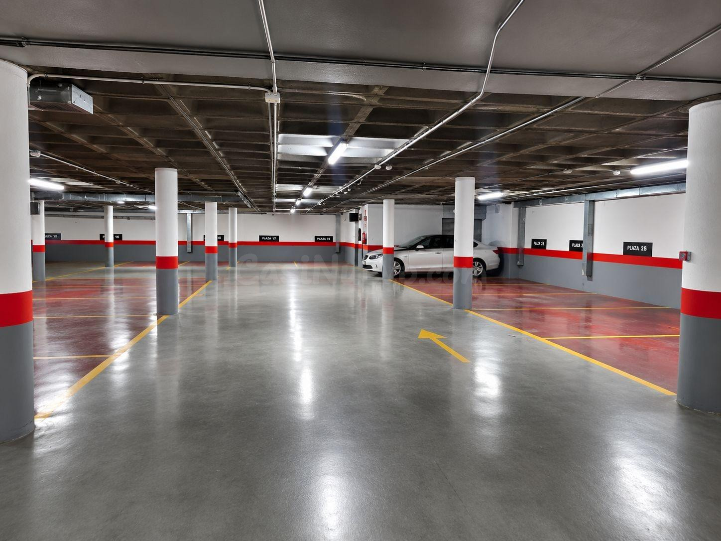Venta de plaza de garaje en zona Actur, ubicación inmejorabl - foto 5