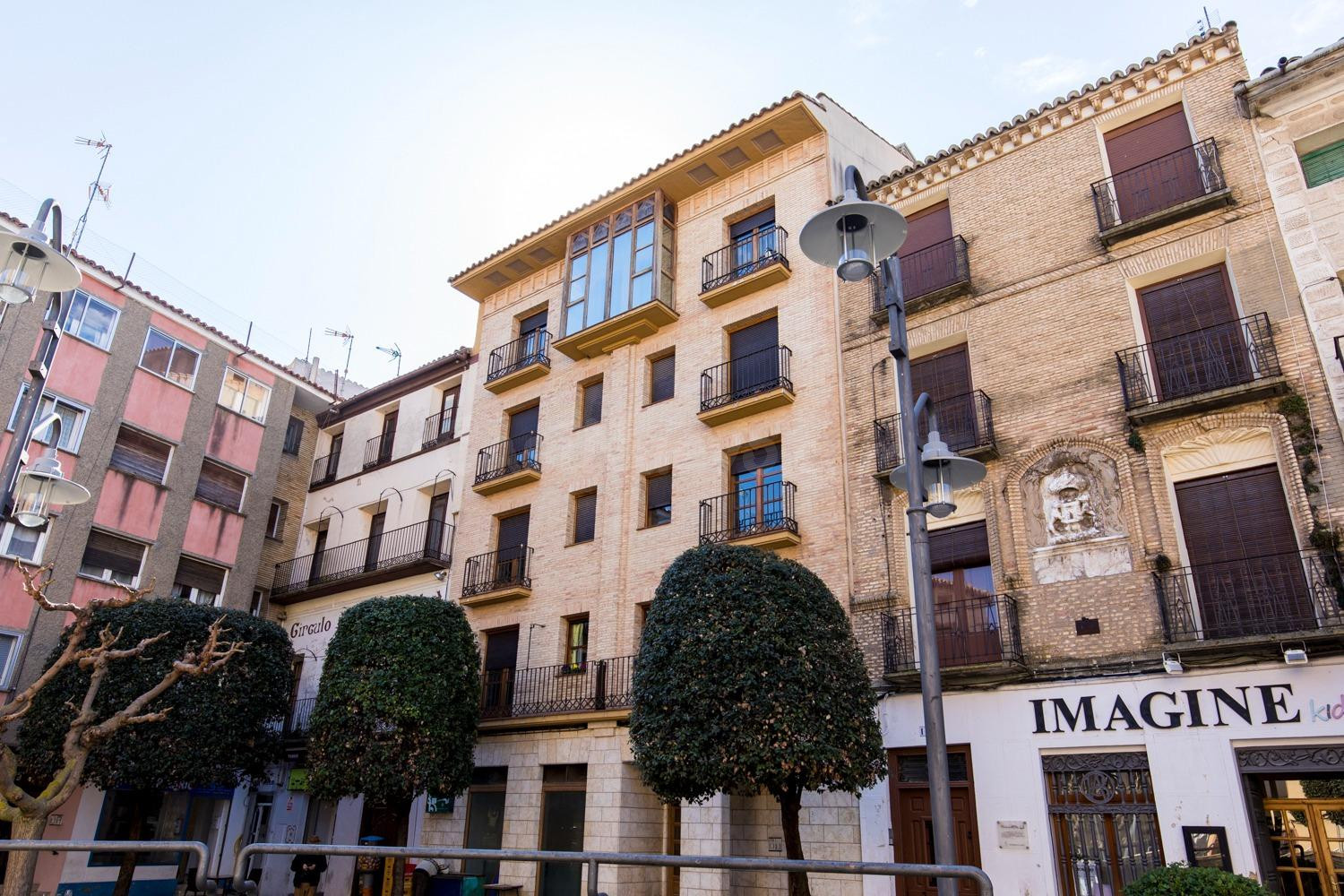 EXCLUSIVO ÁTICO TRÍPLEX CON GARAJE EN EL CENTRO DE BORJA - foto 2
