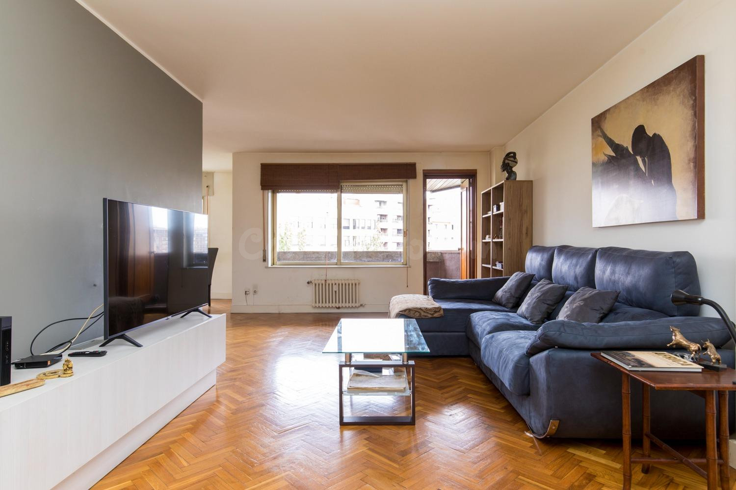 ESPECTACULAR VIVIENDA EN Paseo de Cesáreo Alierta – LUZ, AMP - foto 2