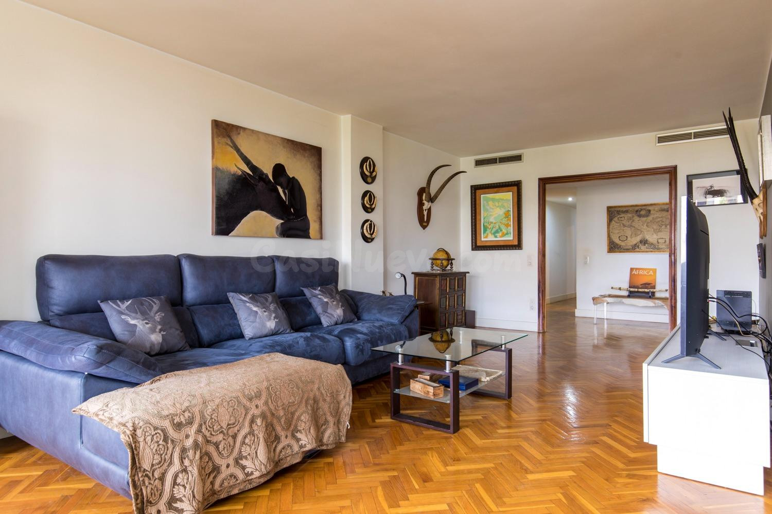 ESPECTACULAR VIVIENDA EN Paseo de Cesáreo Alierta – LUZ, AMP - foto 3