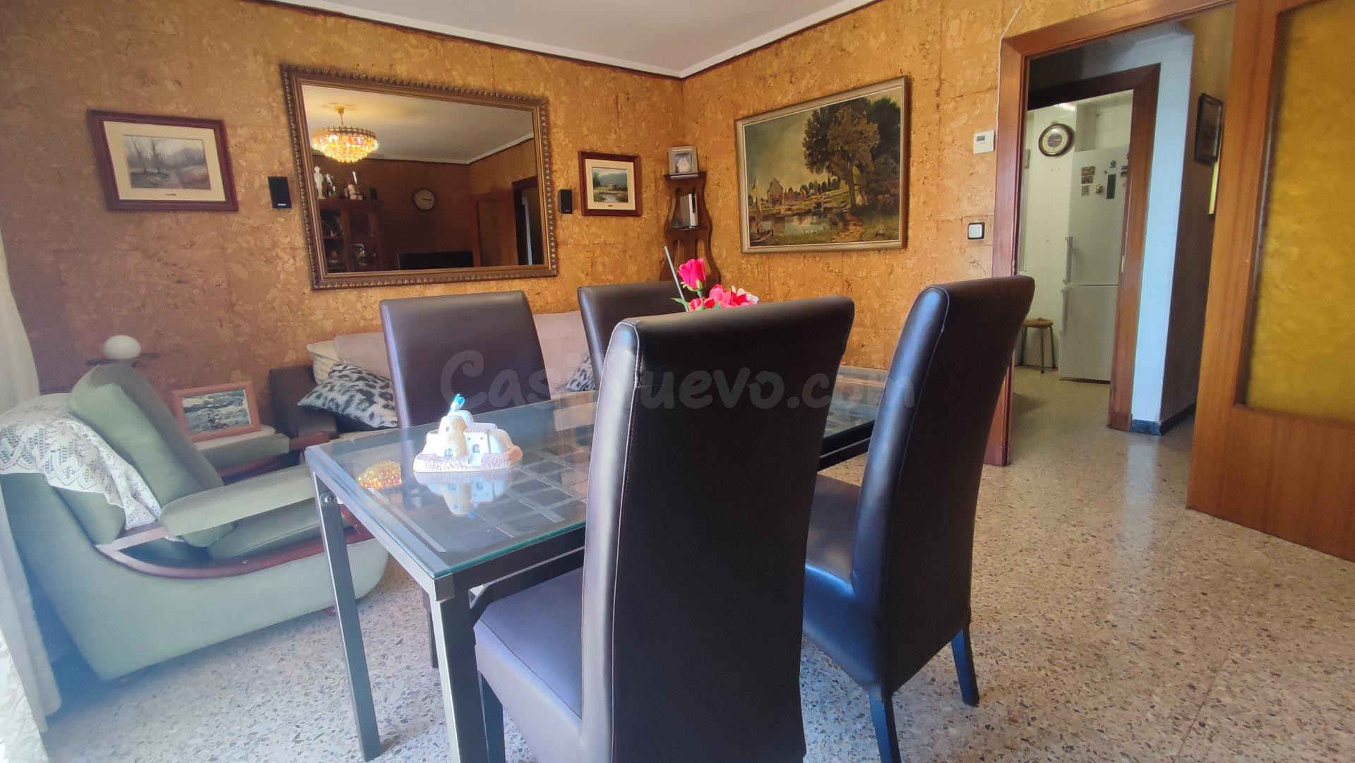 PISO DE 3 DORMITORIOS MUY LUMINOSO CON TERRAZA Y GARAJE GRAN - foto 4