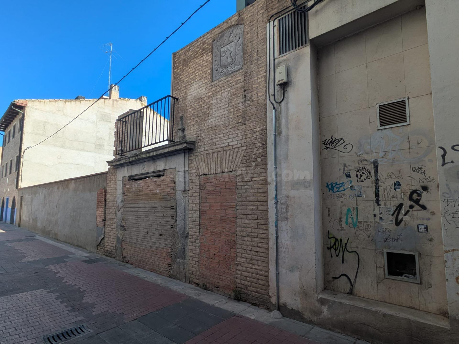 Solar urbano de 645 m2