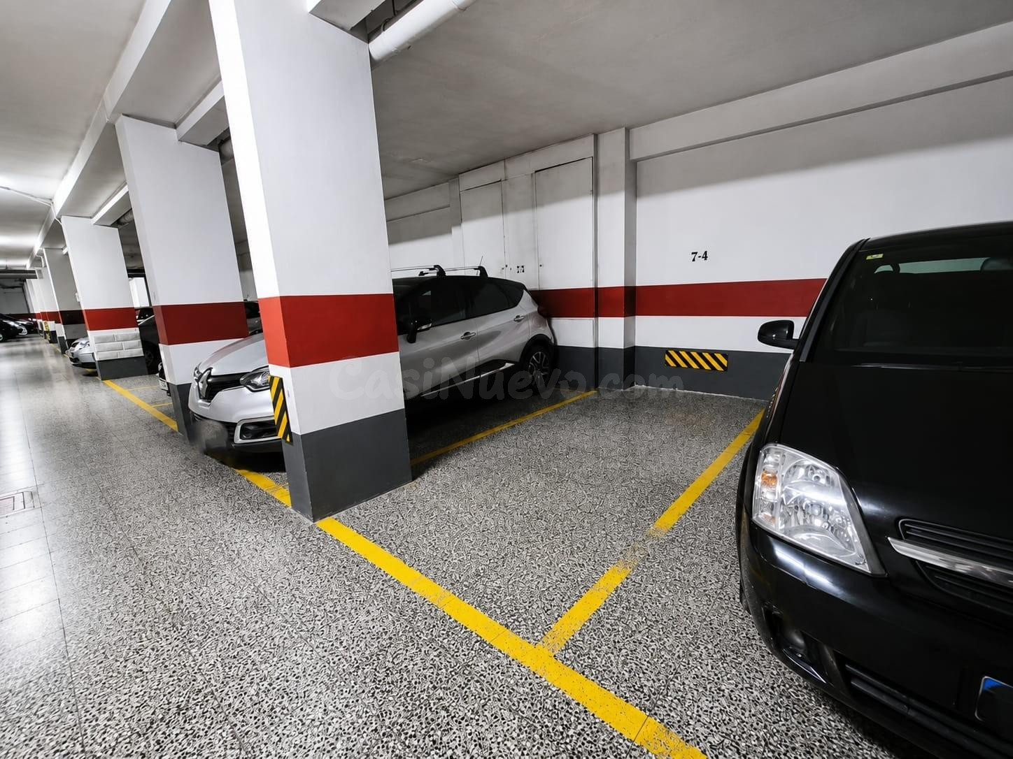 Plaza de garaje en Las Fuentes – Ideal para coche pequeño - foto 4