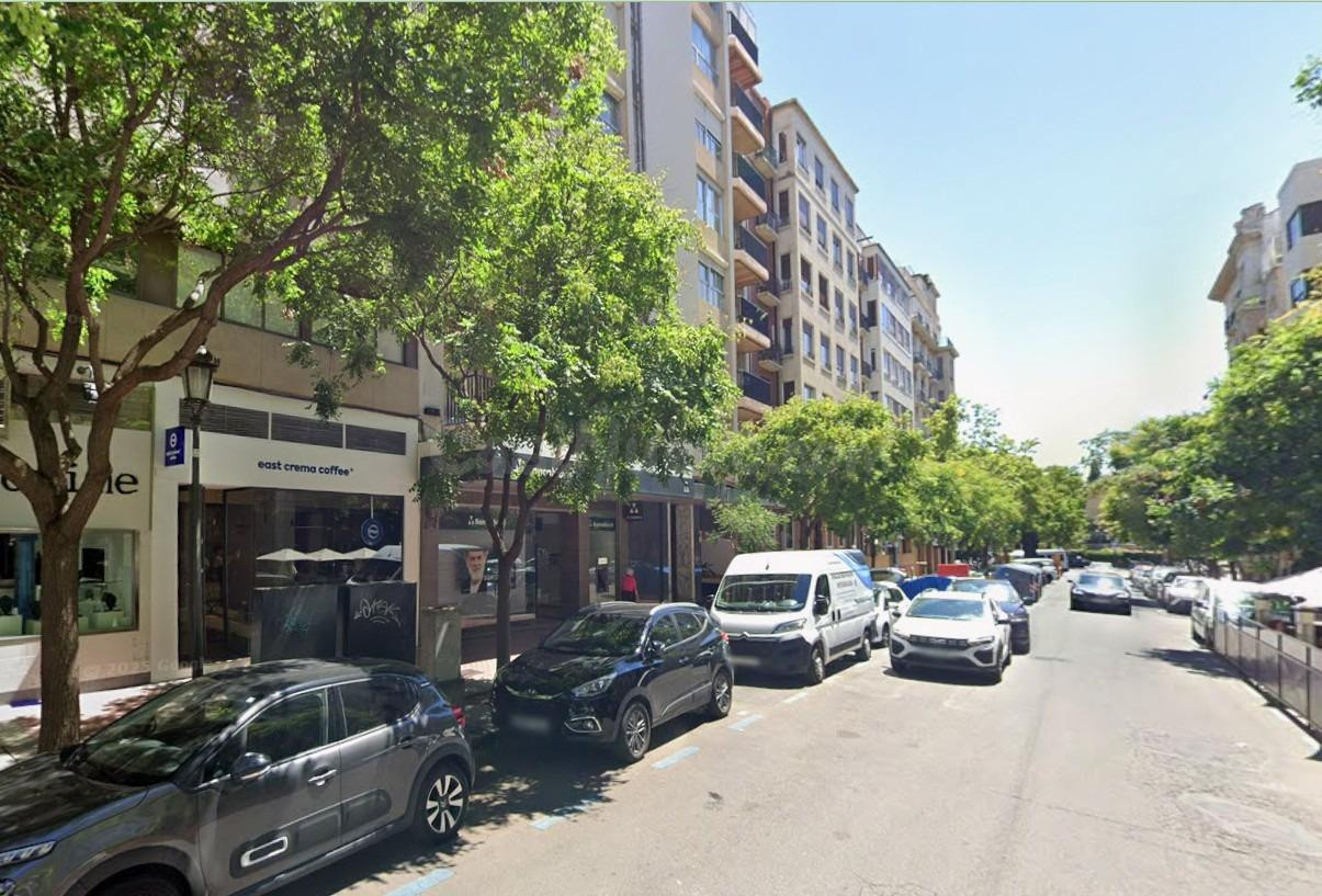 EXCLUSIVO LOCAL EN ALQUILER EN EL CENTRO DE ZARAGOZA – CALLE - foto 5