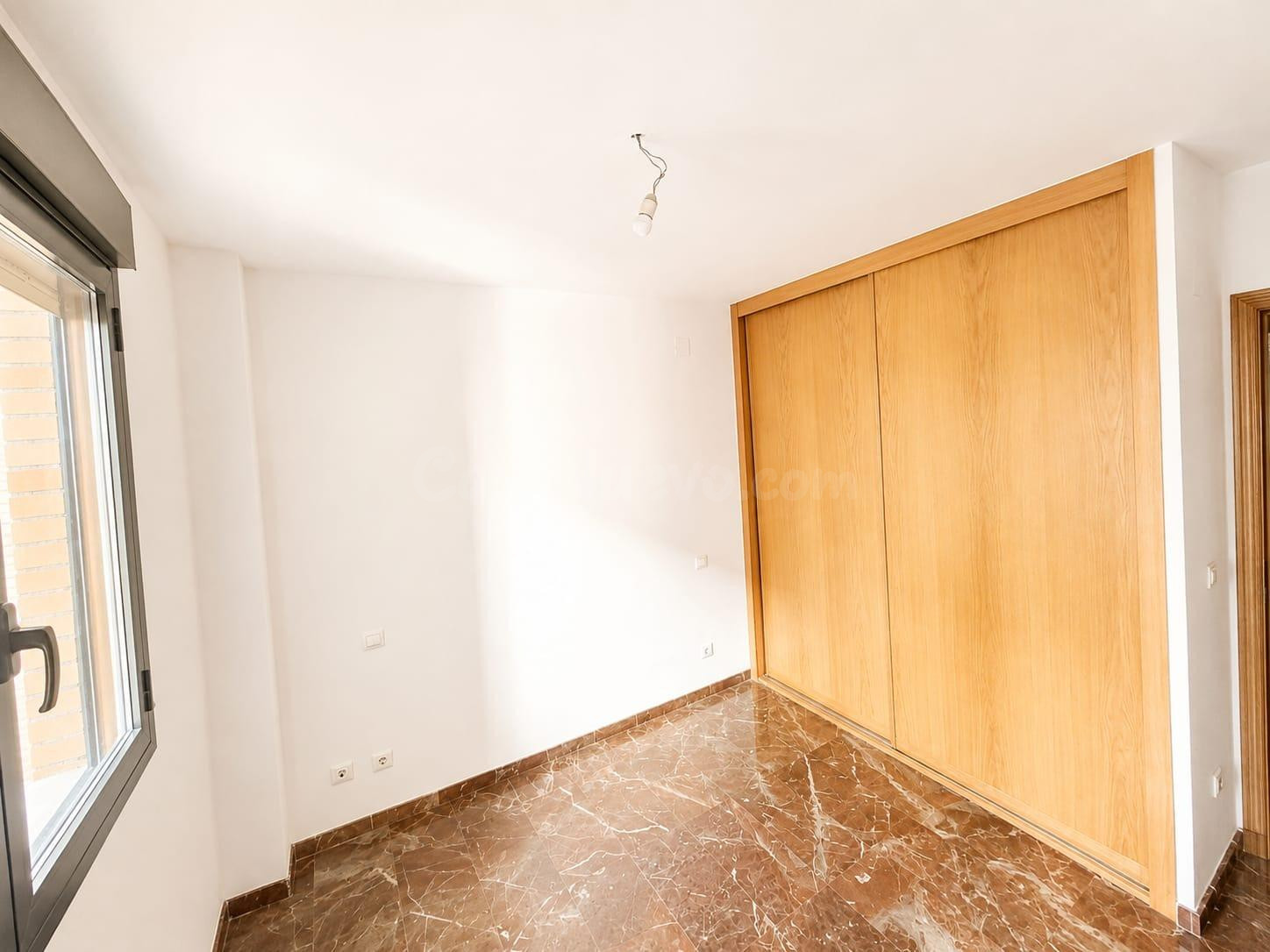 Piso en venta en Actur – Rentabilidad – ¡Oportunidad única! - foto 2