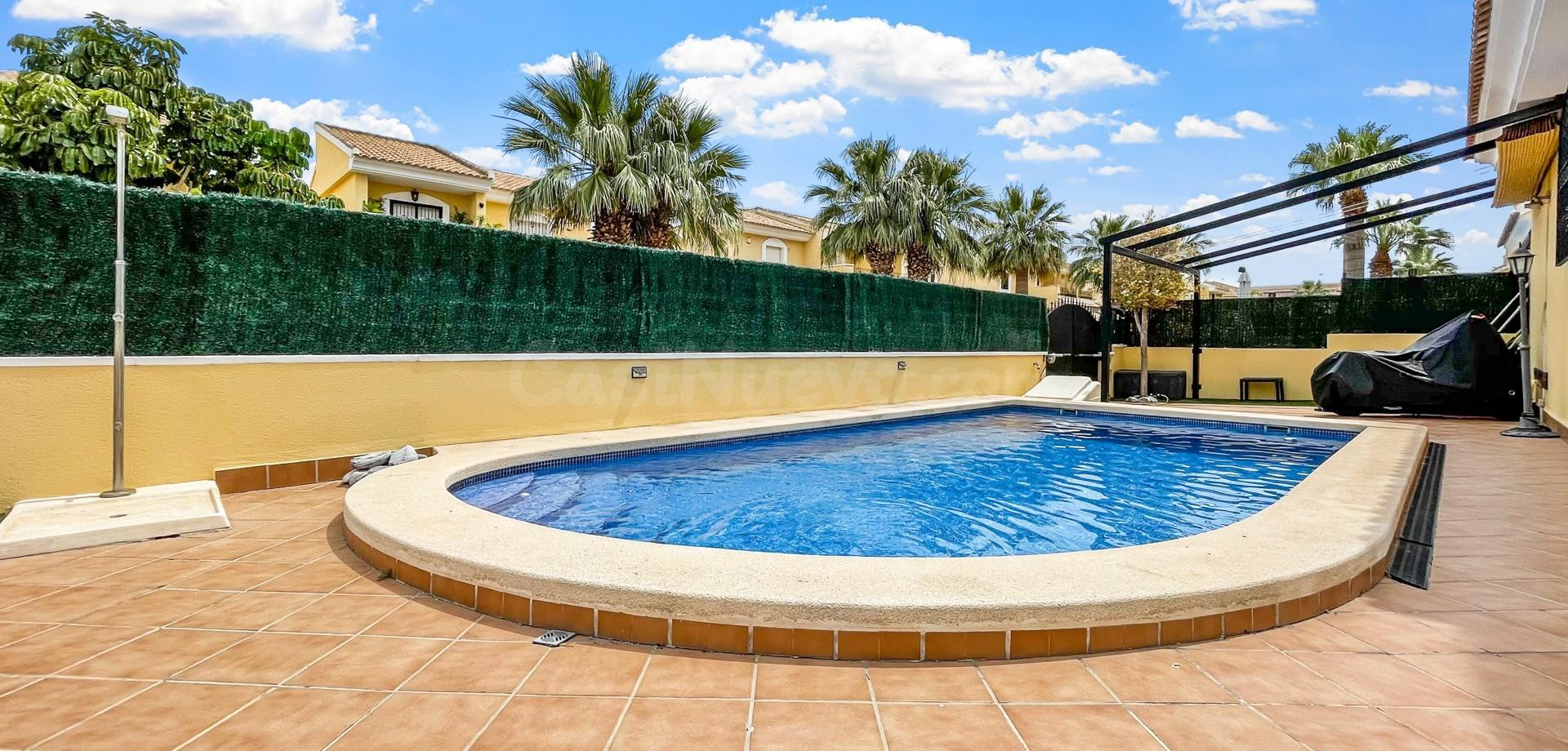 Chalet 3 habitaciones 140m² en venta - Lomas de Cabo Roig-Lo - foto 2