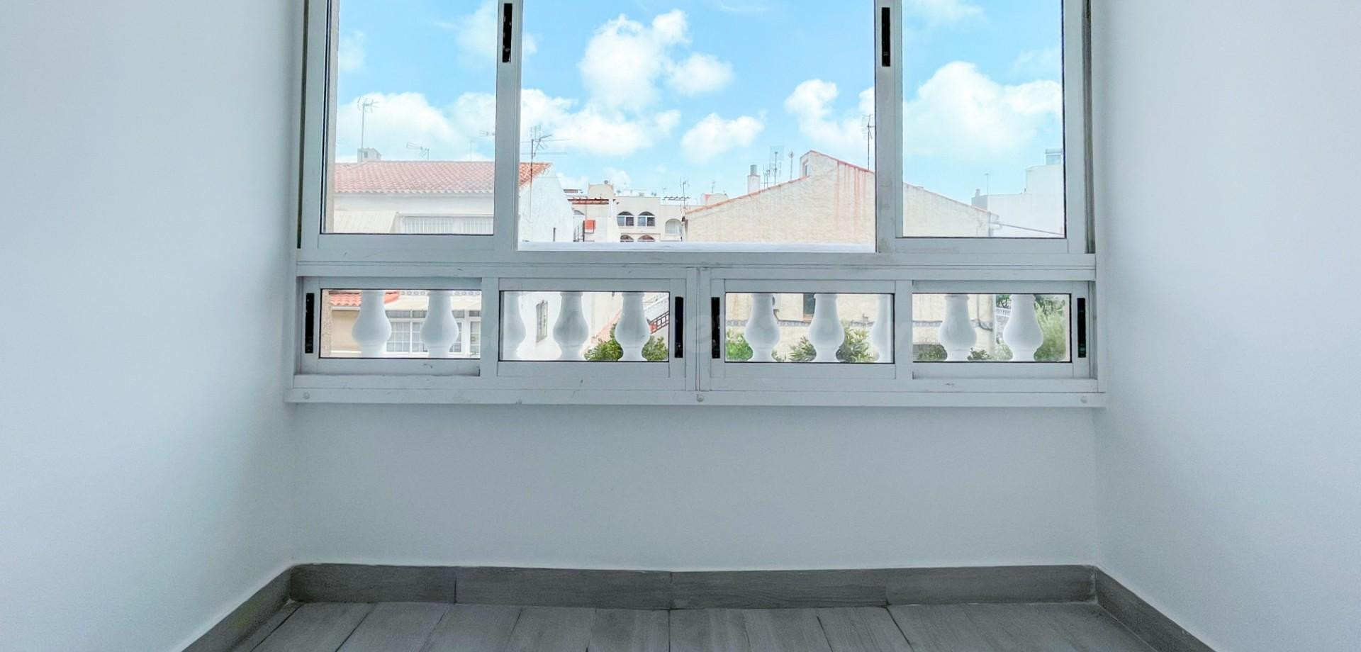 Apartamento 2 habitaciones 68m² en venta - Estacion de autobuses - foto 5