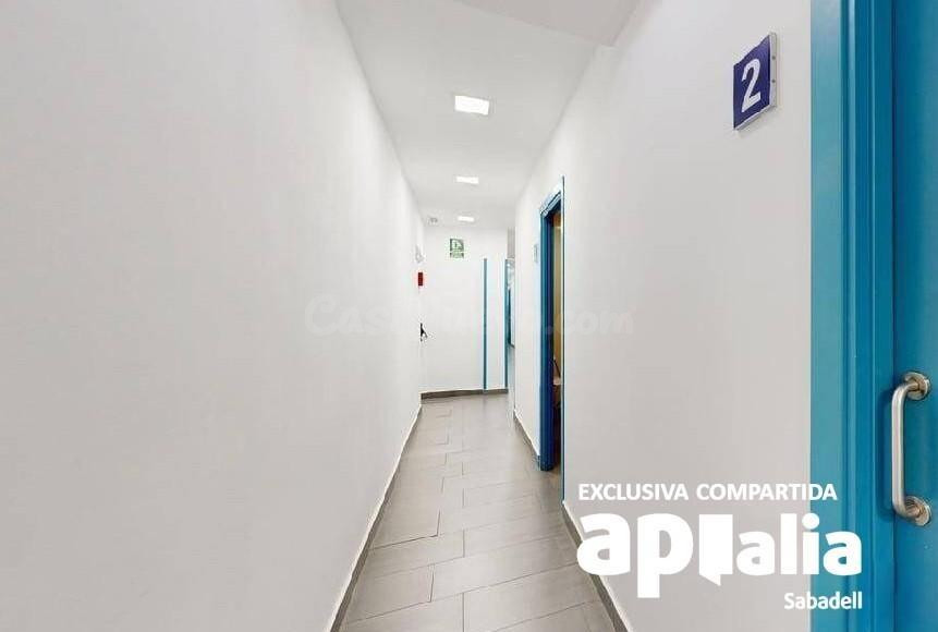 ¡Amplio local comercial en excelente estado! - foto 2