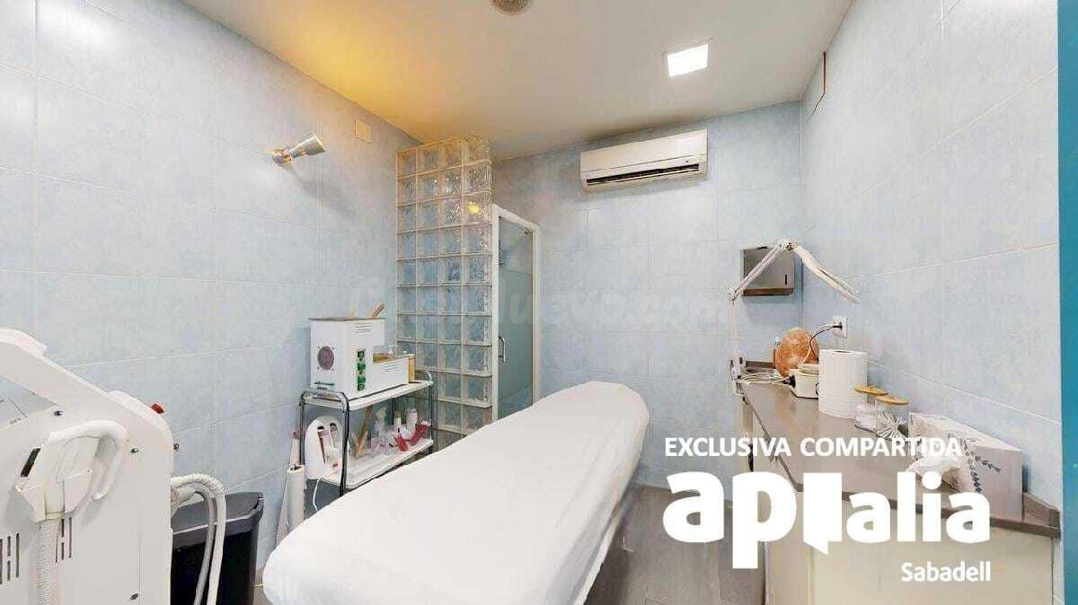 ¡Amplio local comercial en excelente estado! - foto 4