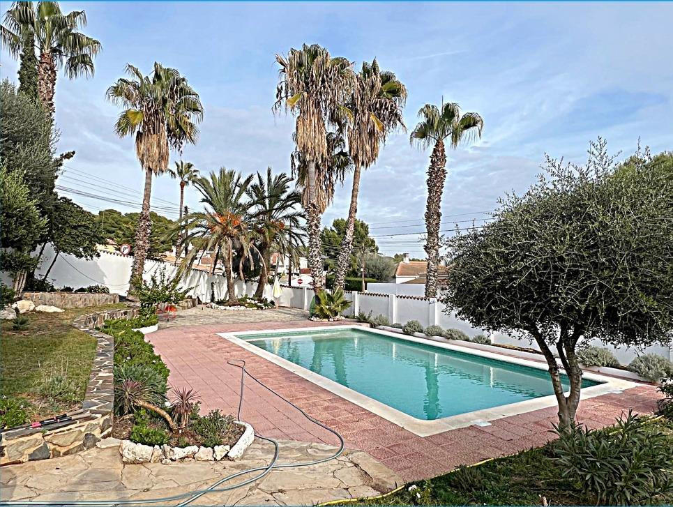 Chalet 4 habitaciones 347m² en venta - Residencial