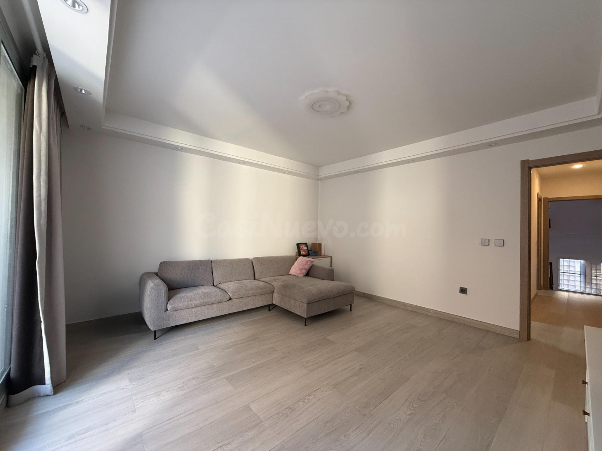 Casa moderna reformada en venta junto a Plaza de España – Ba - foto 3