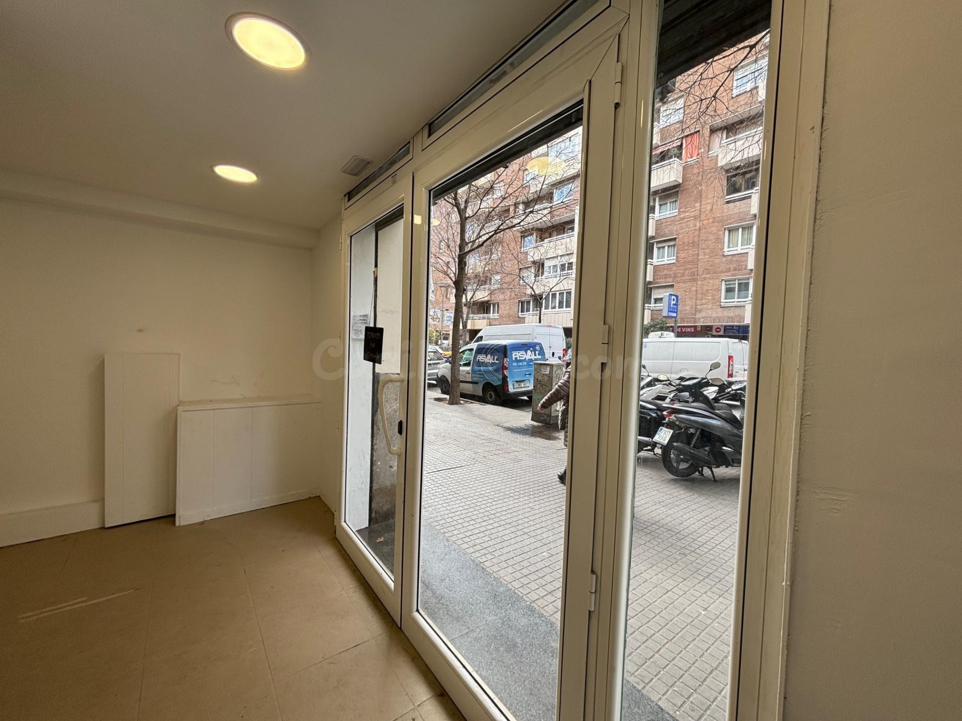 Local comercial 260m² en venta - Turo Park - foto 3