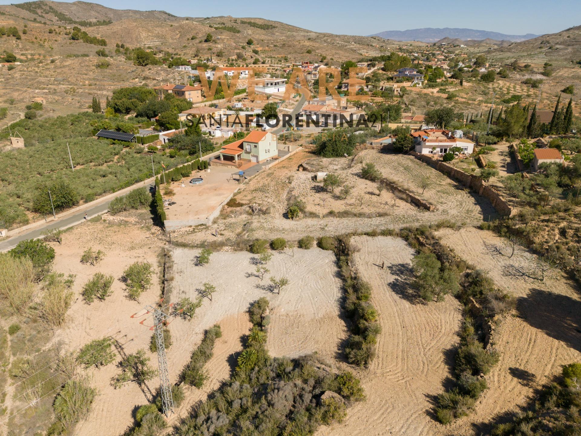Terreno urbanizable en venta - Perín