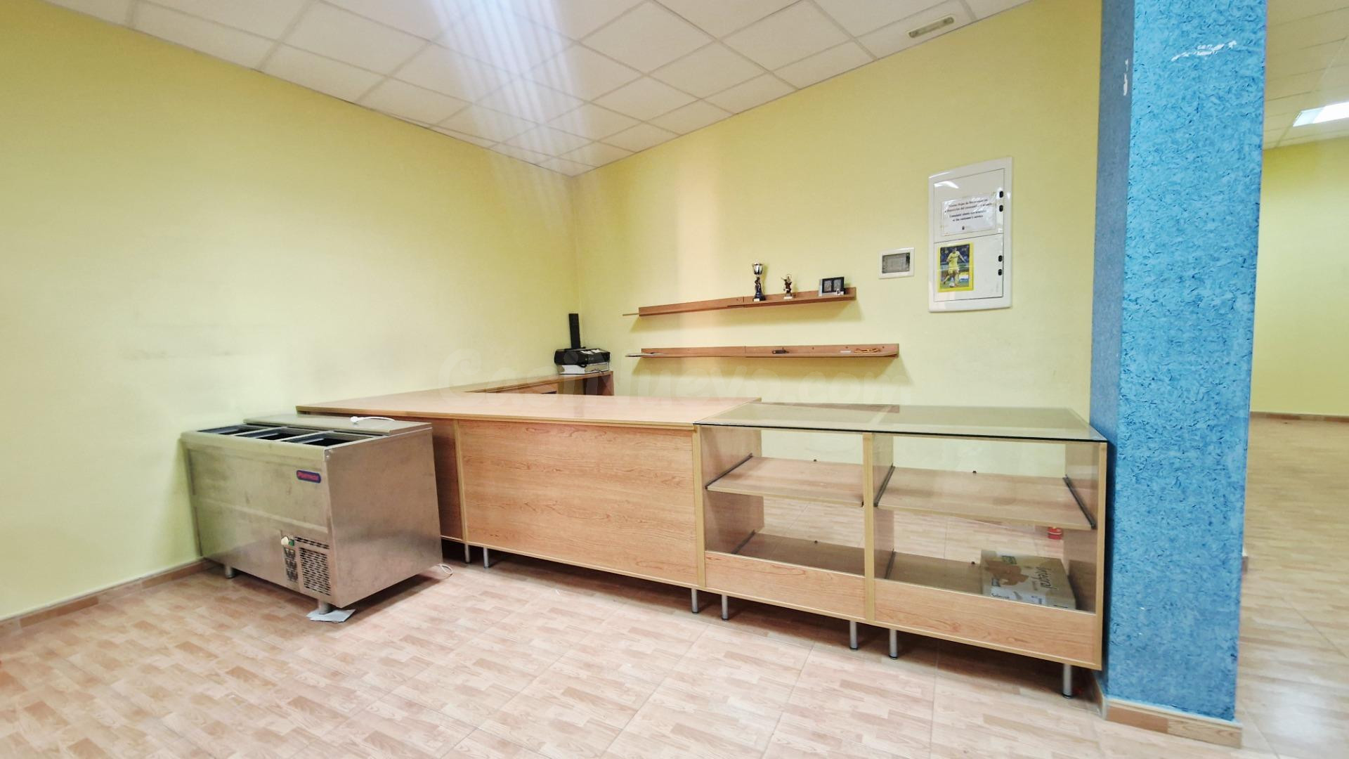 Local comercial 104m² en venta - La Palma - foto 2