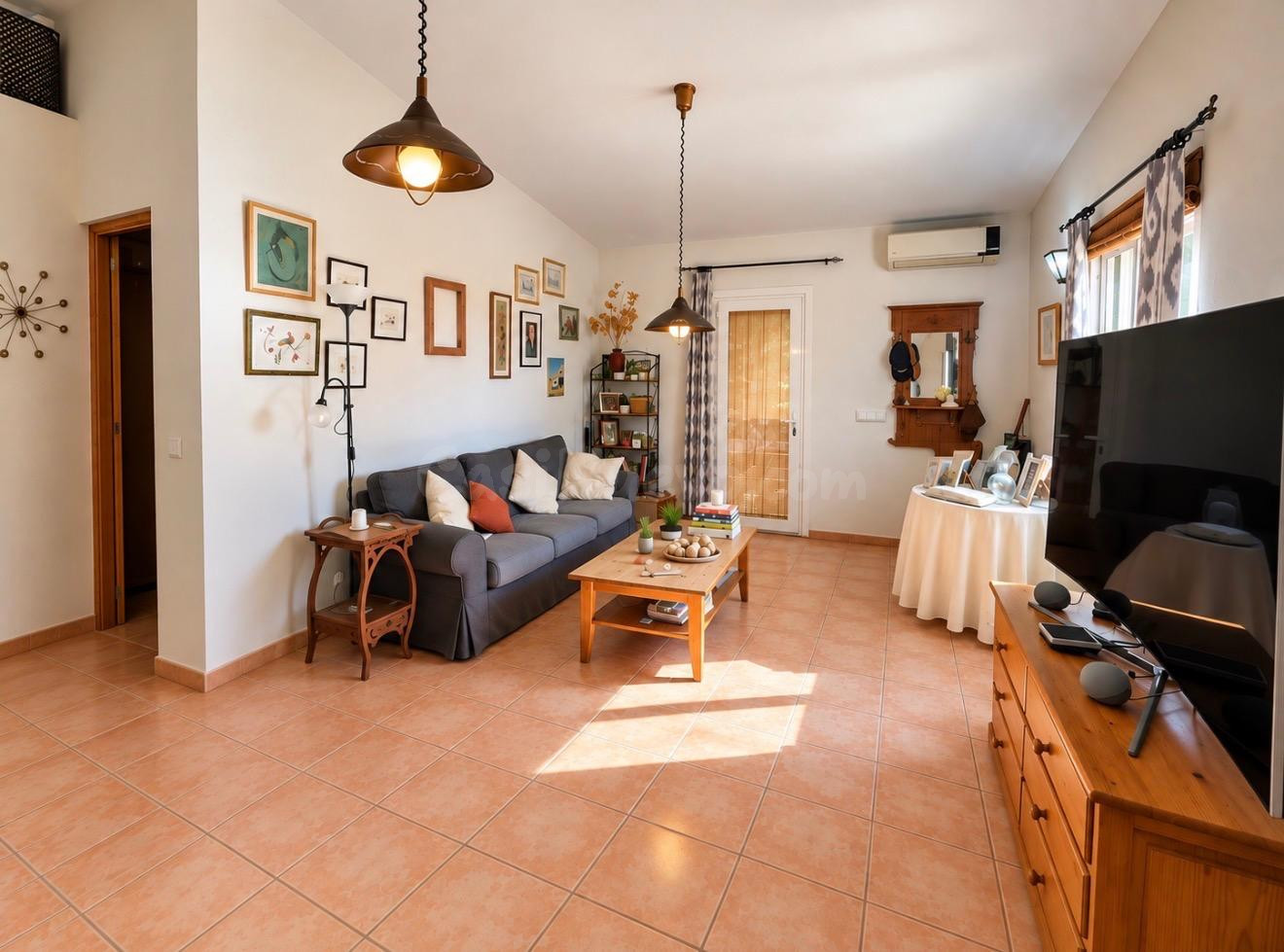 Finca rústica con vivienda en parcela de 8.500 m2 - foto 5