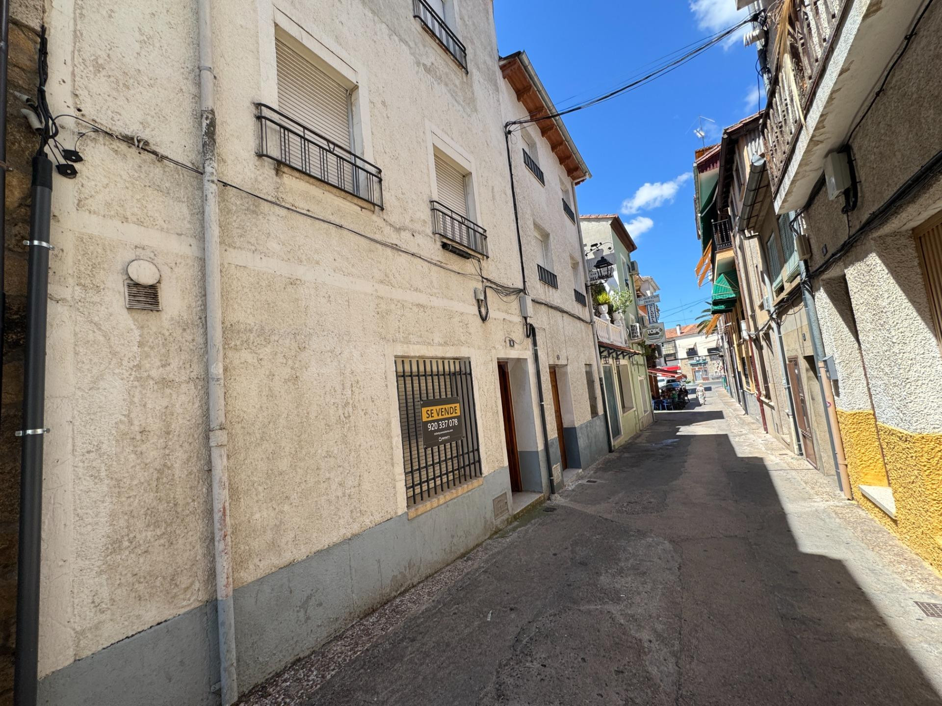 CASA GRANDE CASCO ANTIGUO CANDELEDA - foto 2
